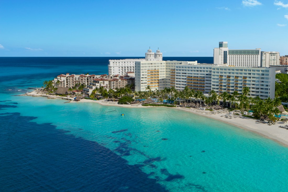 Vista de Dreams Sands Cancun Resort & Spa